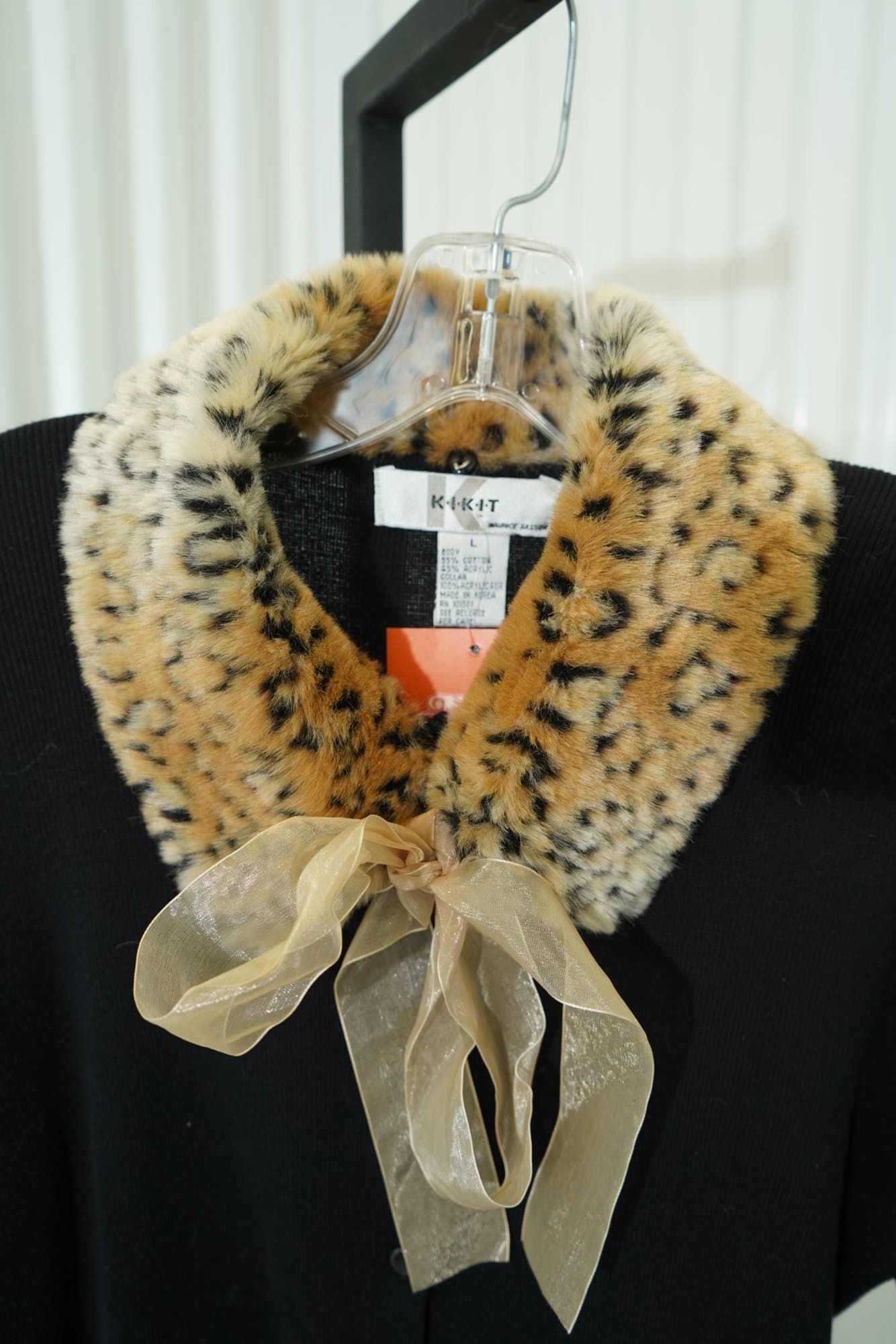 90s Kikit Maurice Sasson Leopard Collar Cardigan Long-Sleeve Sweater