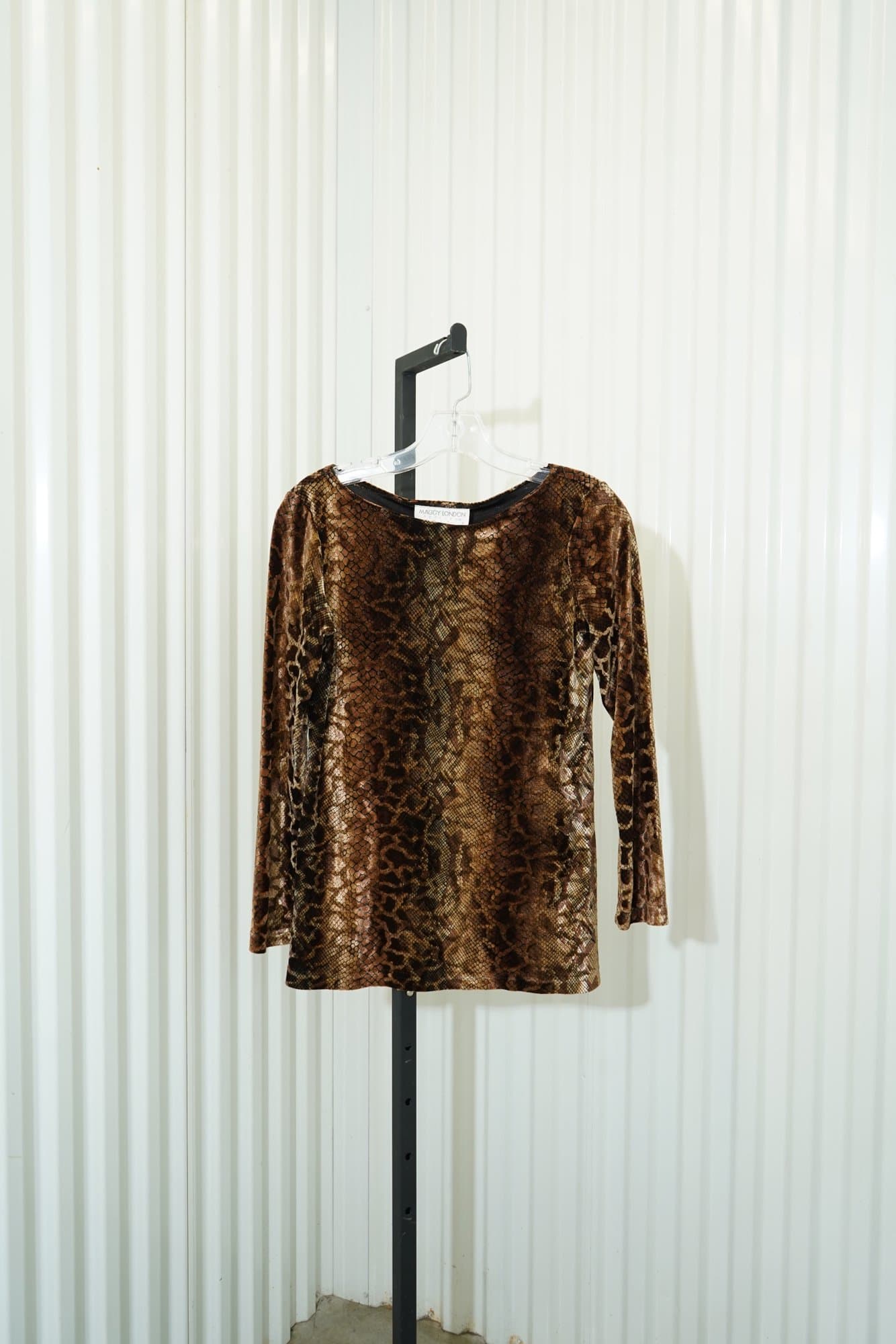 1990s Maggy London Petites Snakeskin velvet print long sleeve top