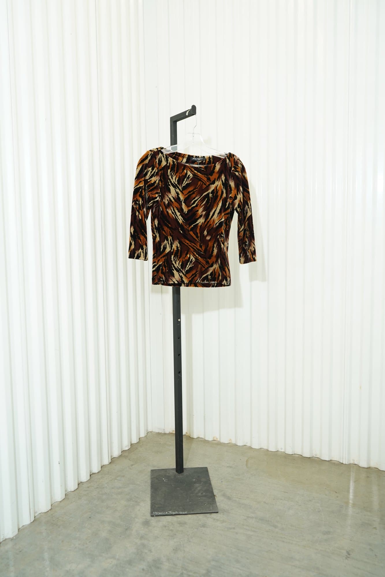 Betsey Johnson New York 2000s Betsey Johnson Brown Mulit Velvet Animal Print 3/…