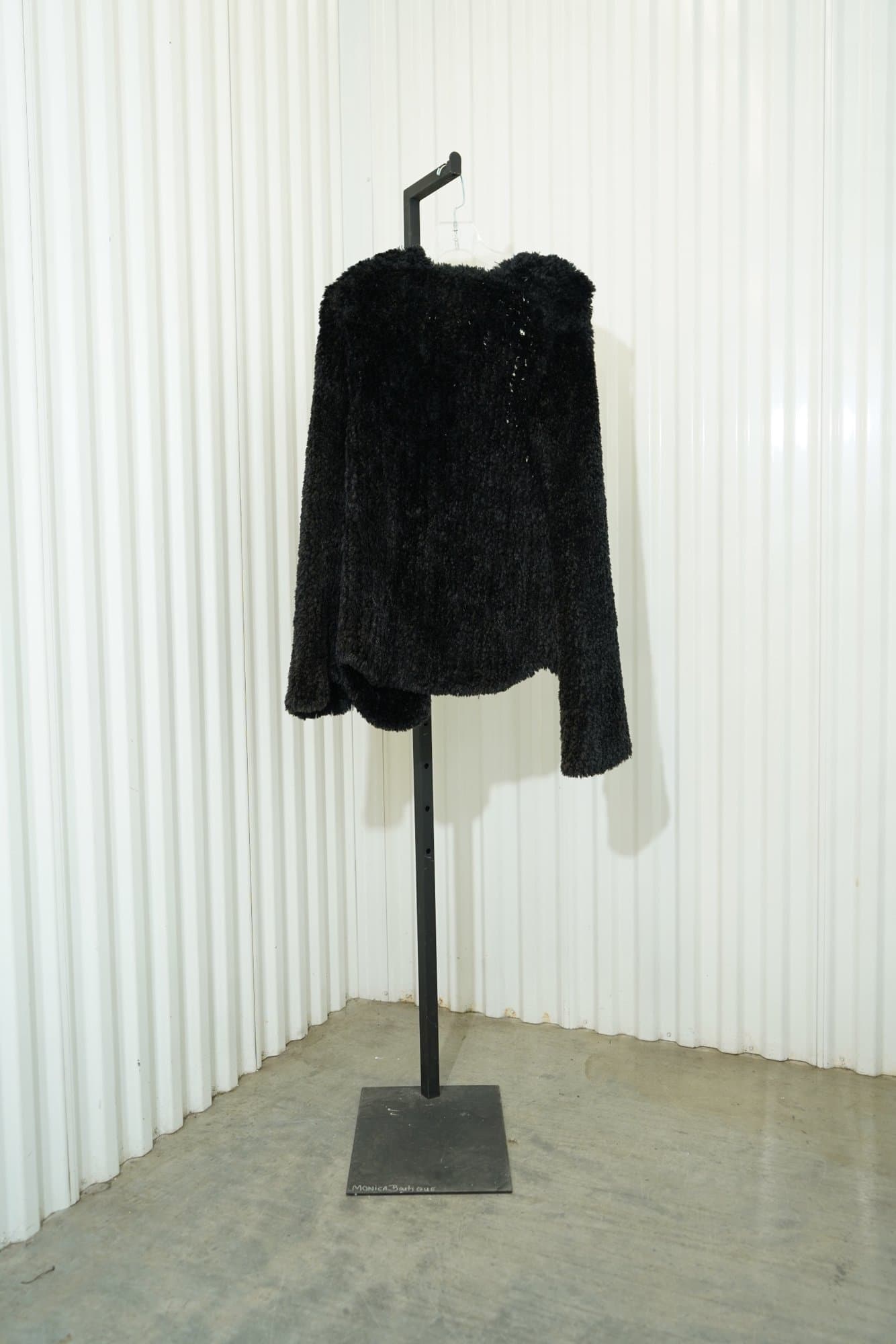 1970s-1980s VIVÍ París Black shaggy/teddy pile open front cardigan Long Sleeve…
