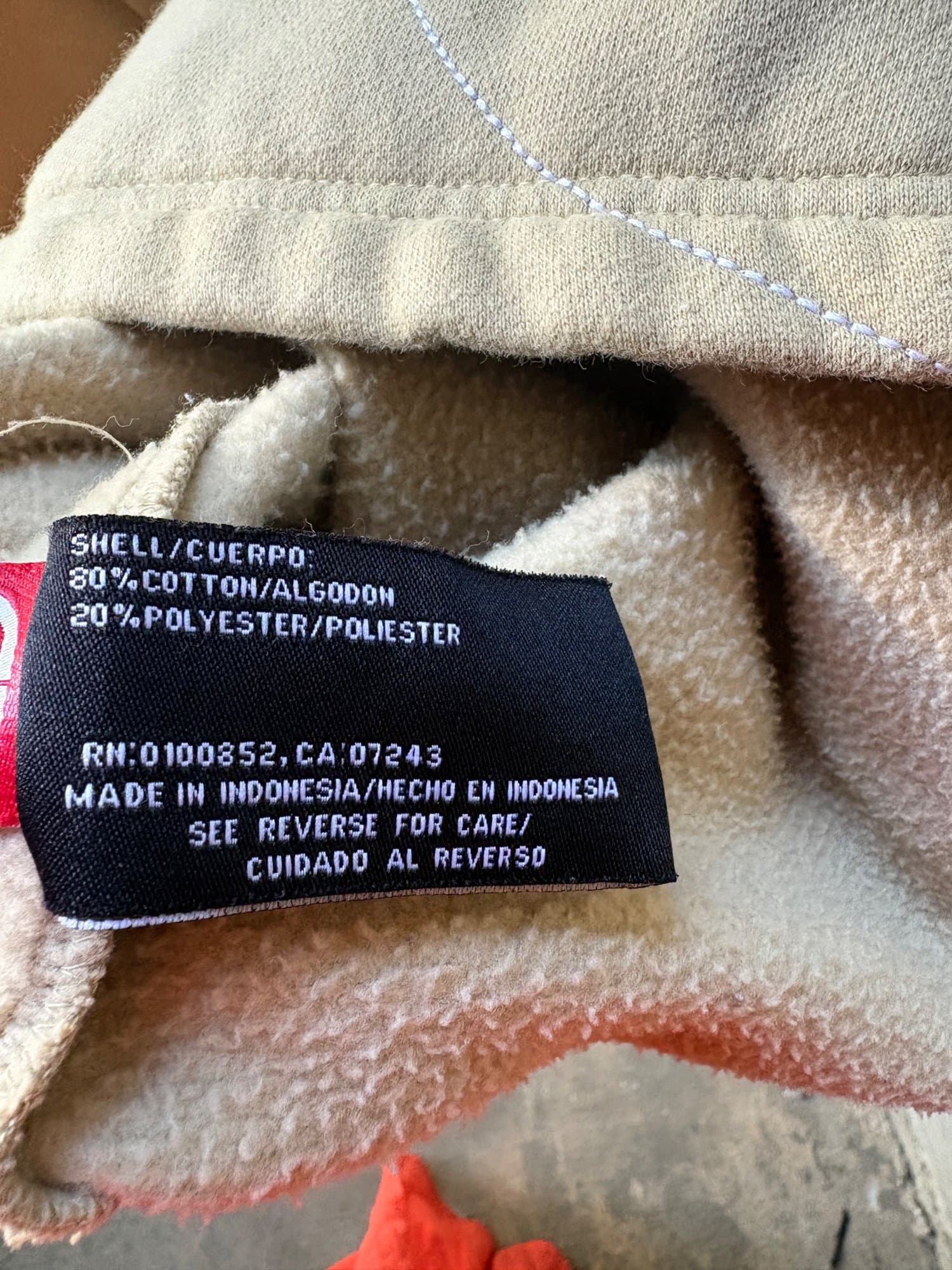 Ecko unload Y2K / early 2000s Brown/tan ecko hoodie