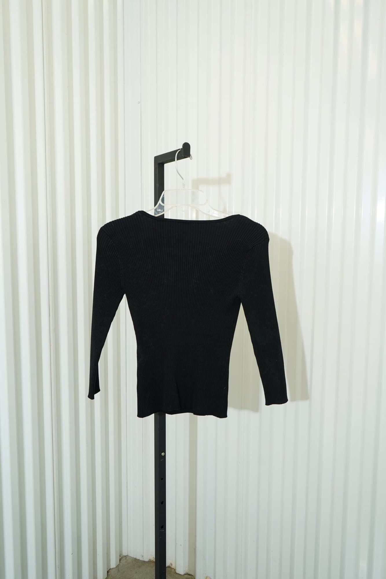 Y2K Black Ribbed Kint Scoop-neck top with Beaded Circle Emblishement