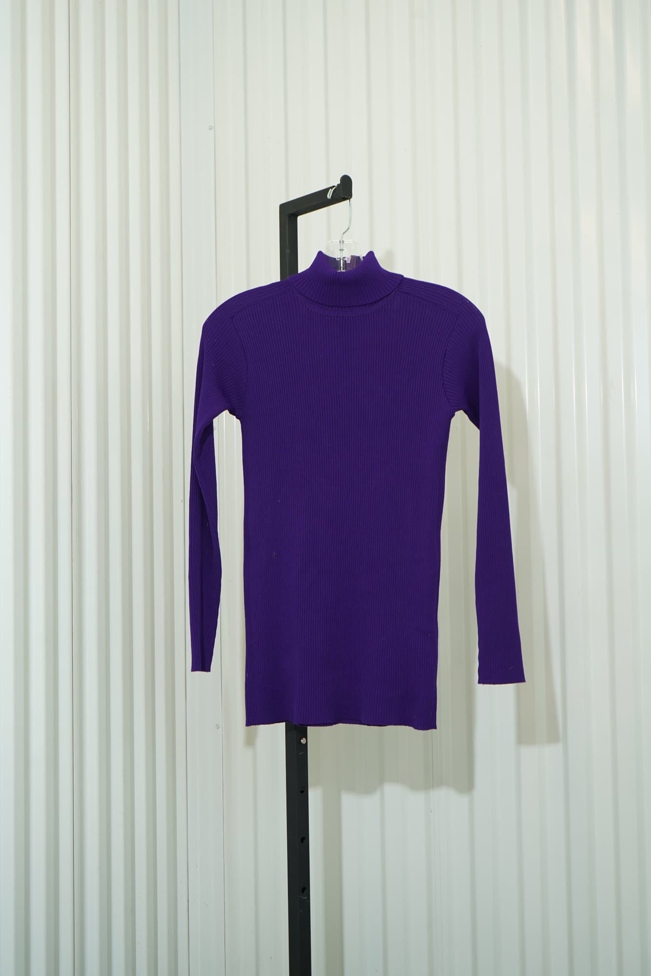 70s Tami Royal Purple Fully Fashioned Ribbed Trutleneck Sweater- Made in Hong K…