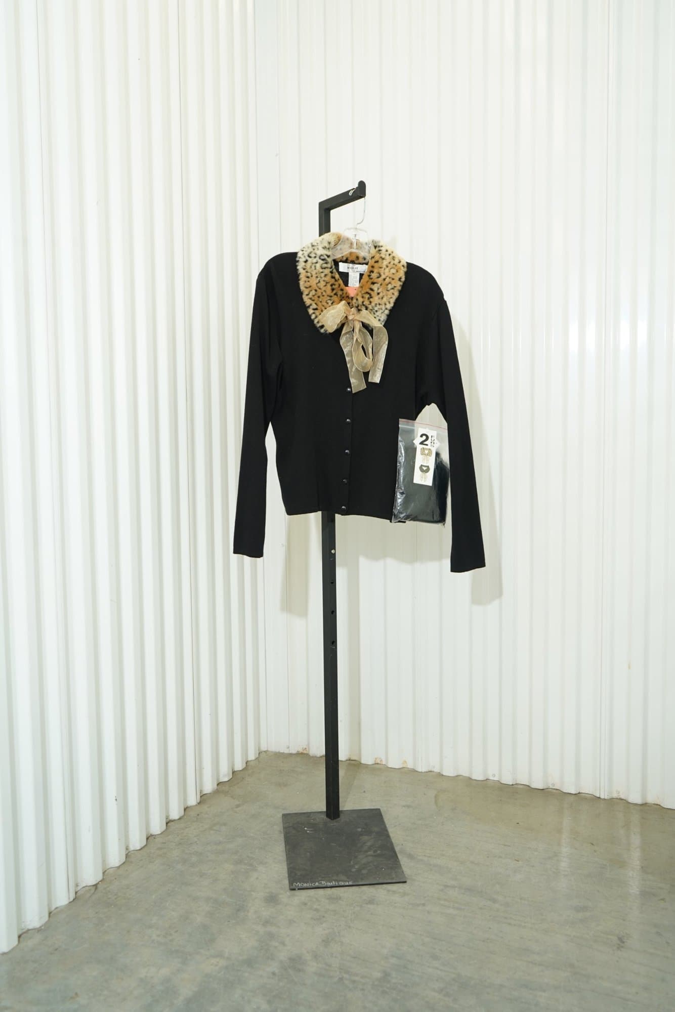 90s Kikit Maurice Sasson Leopard Collar Cardigan Long-Sleeve Sweater