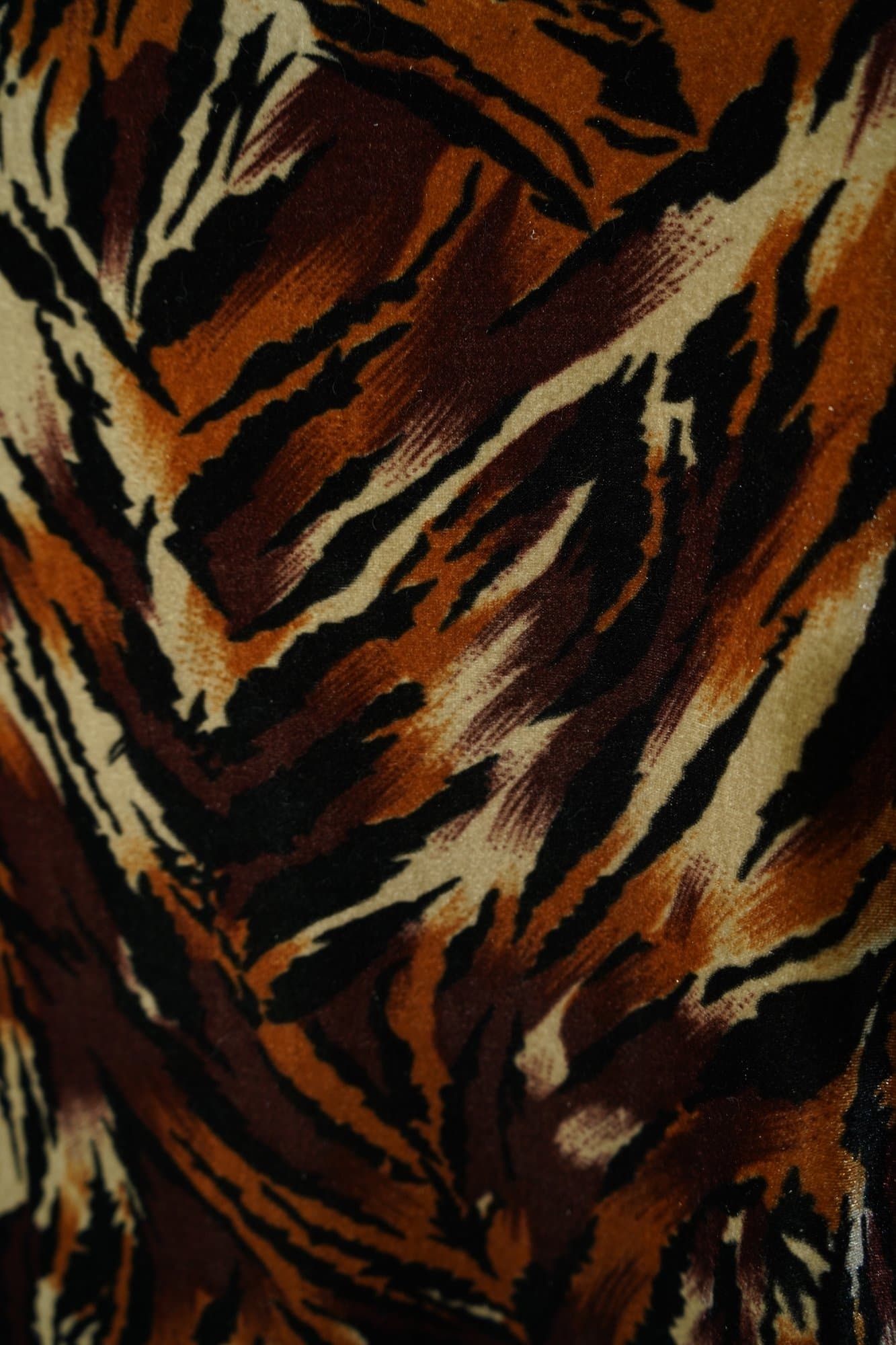 Betsey Johnson New York 2000s Betsey Johnson Brown Mulit Velvet Animal Print 3/…