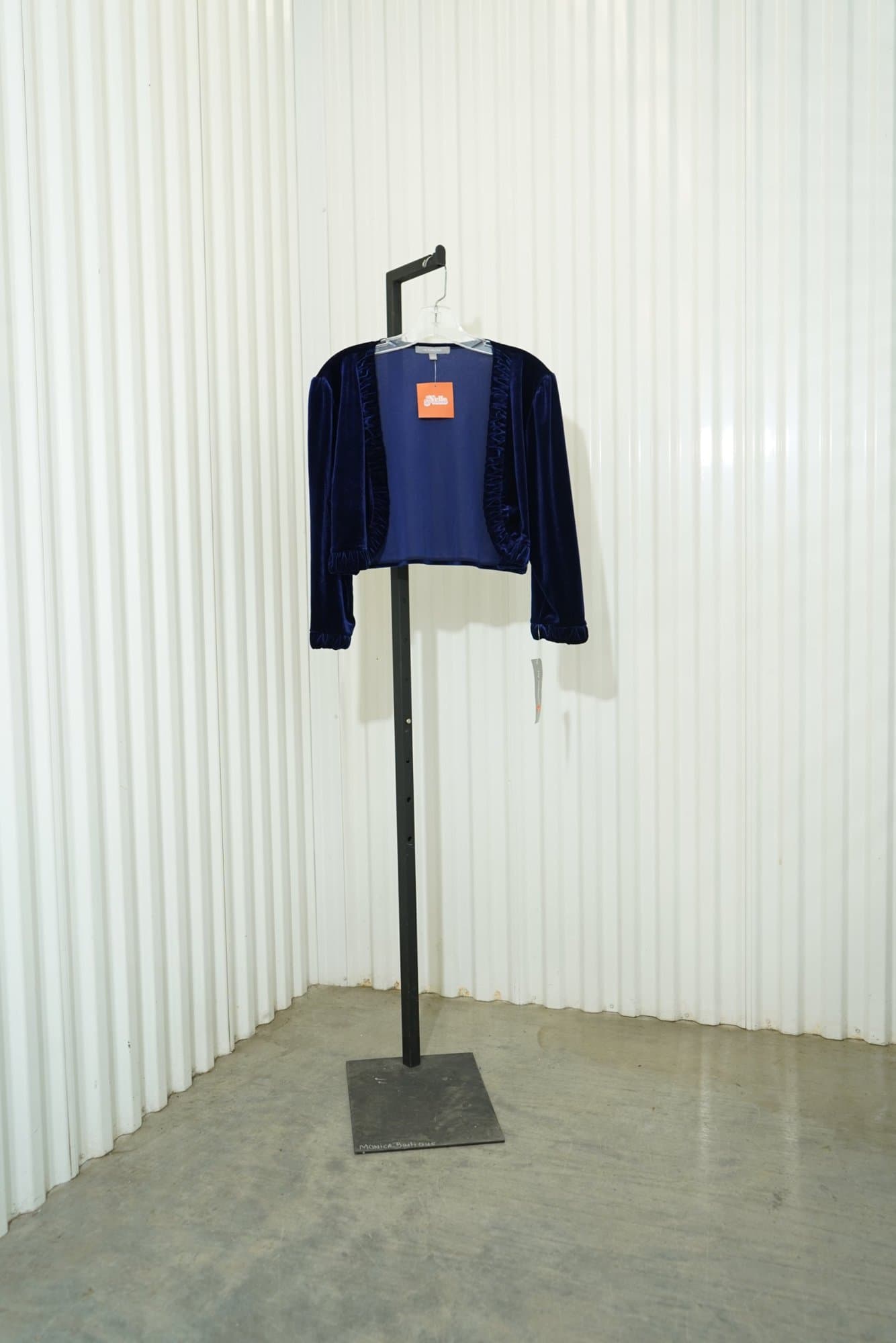 2000s-2010s ny collection midnight Blue velvet Cropped ruffle lined cardigan