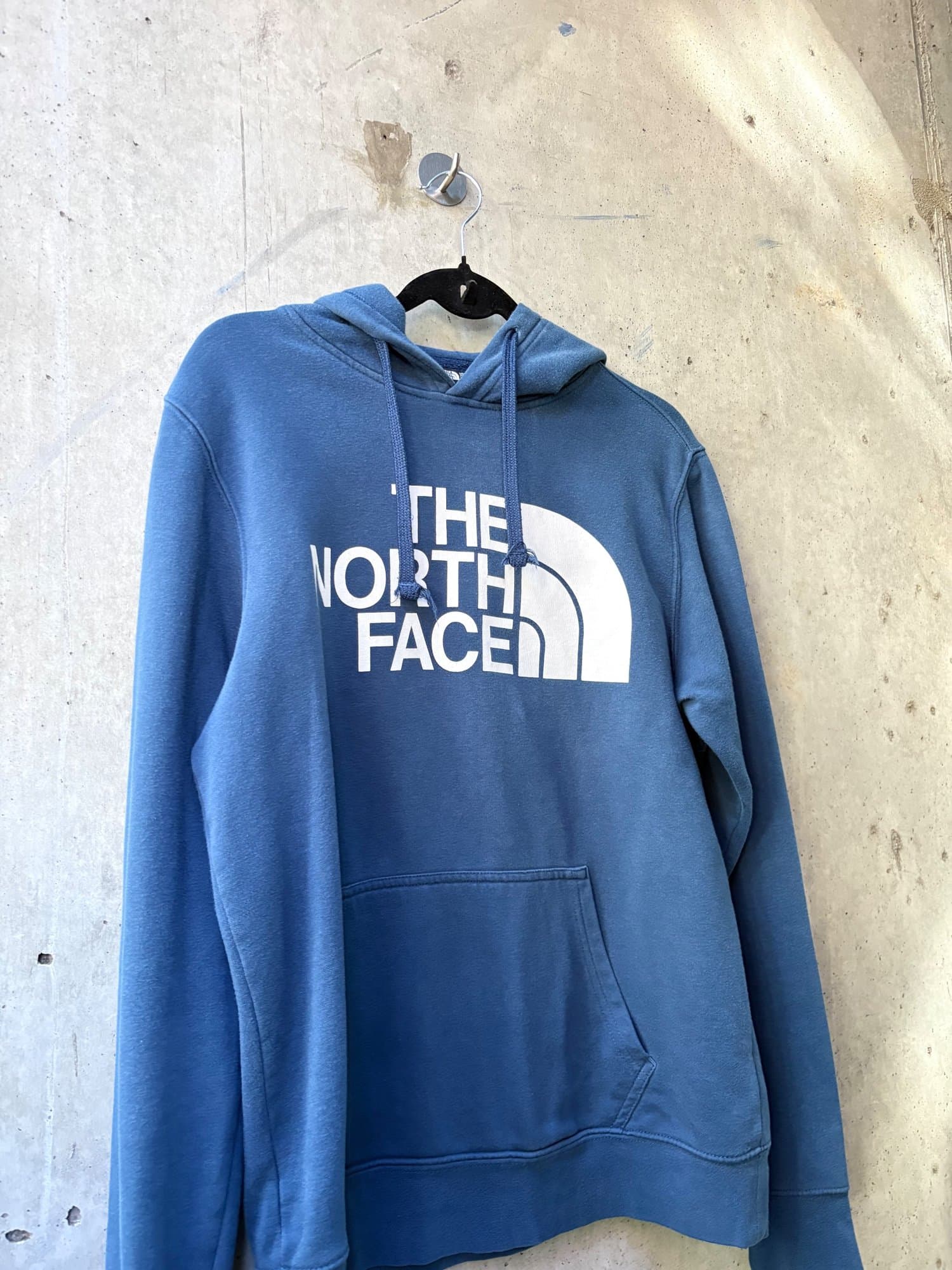 2010s-2020s Blue north face hoodie