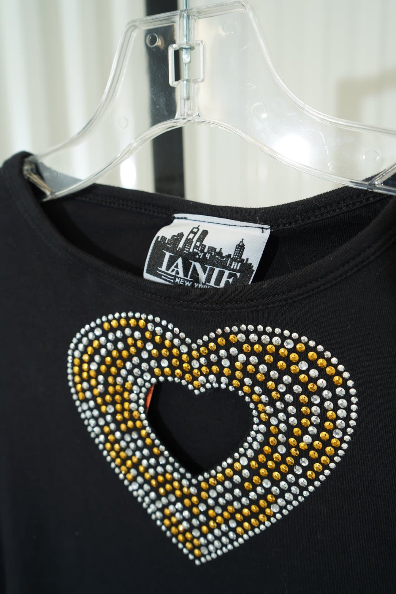 1990s Lanie New York Black boxy cropped tee with 3/4 sleeves and sequi heart cu…