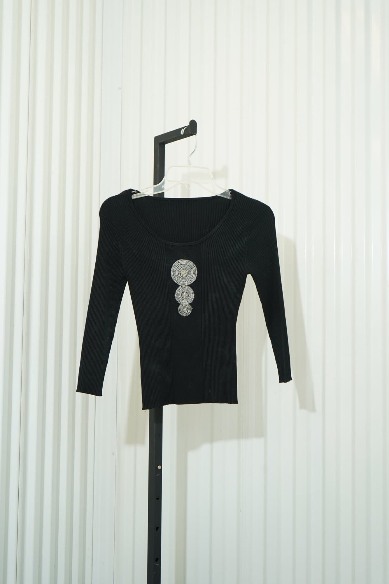 Y2K Black Ribbed Kint Scoop-neck top with Beaded Circle Emblishement
